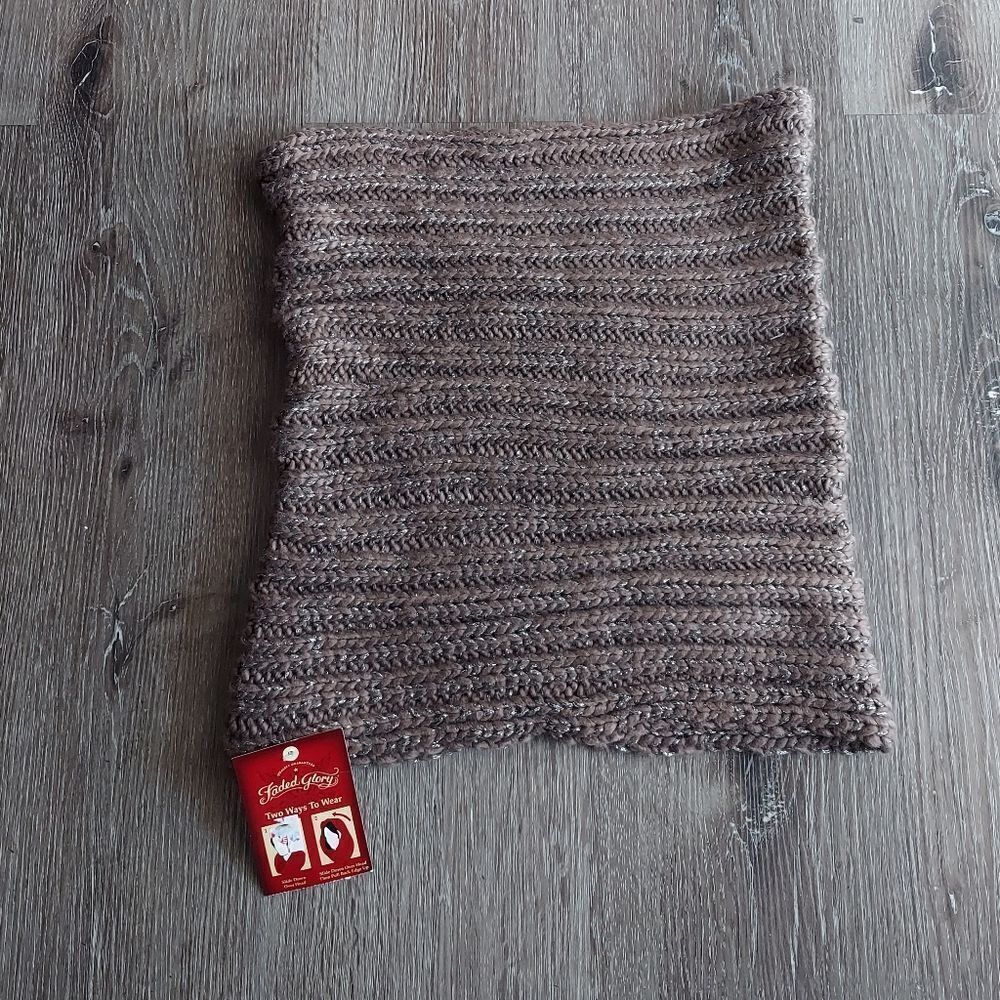 NEW Faded Glory Two Way To Wear It Knit Neck & Head Scarf